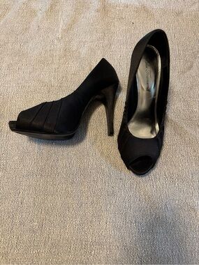 Satin Peep Toe Heels - Lulu Townsend Daffodil